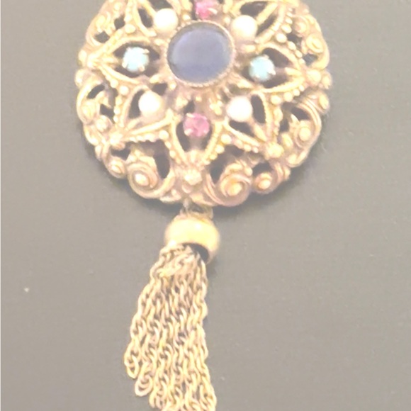 Elegant Gold tone and Blue Cab Brooch with Tassel - Picture 3 of 3